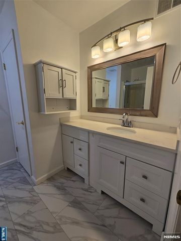 18 Linwood Avenue T008, Cresskill, NJ 07626
