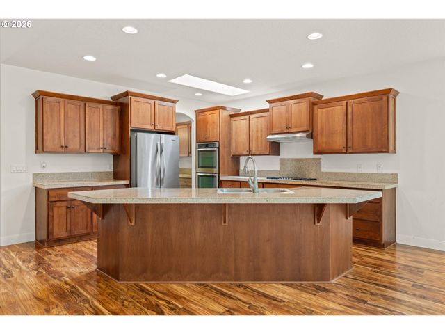 15930 AMES St, Oregon City, OR 97045