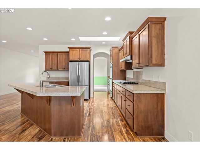 15930 AMES St, Oregon City, OR 97045