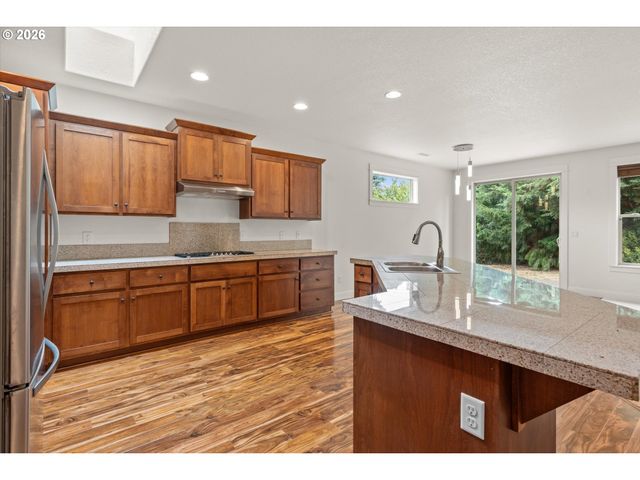 15930 AMES St, Oregon City, OR 97045