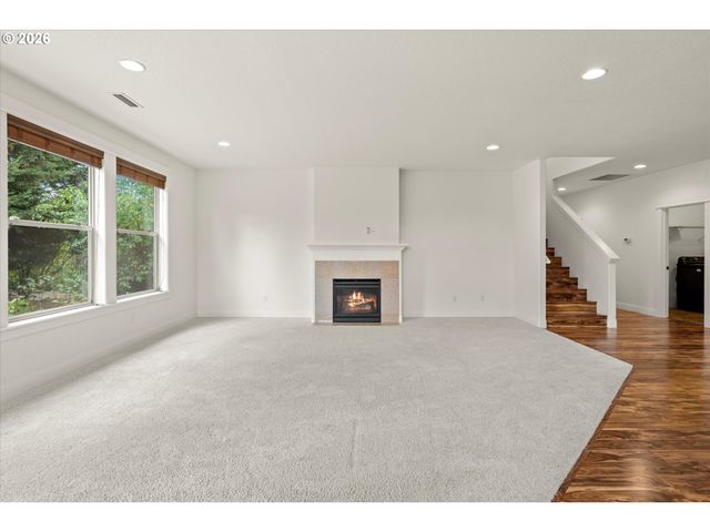 15930 AMES St, Oregon City, OR 97045