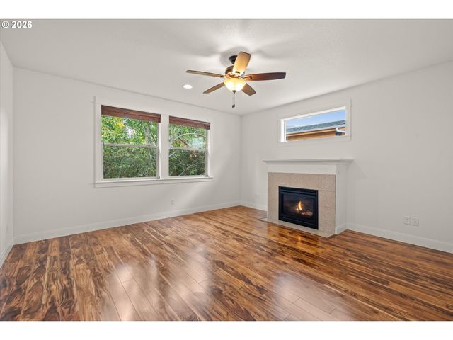 15930 AMES St, Oregon City, OR 97045