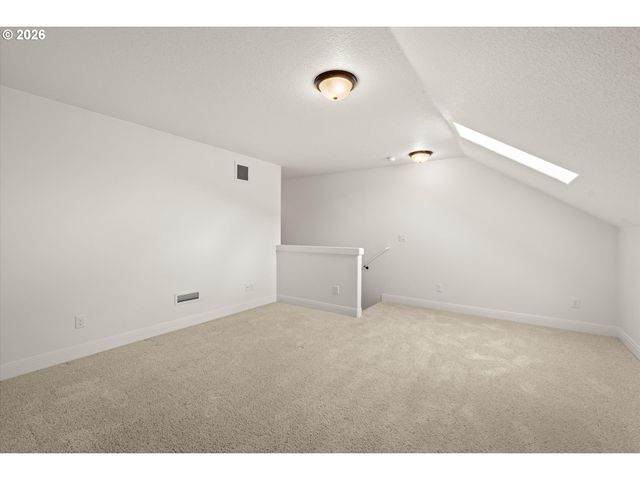 15930 AMES St, Oregon City, OR 97045