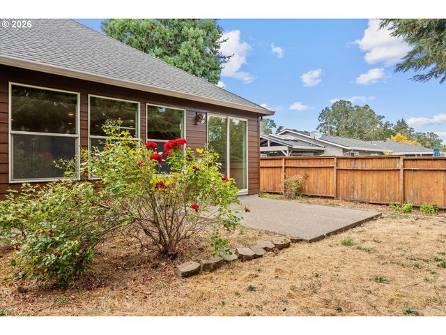 15930 AMES St, Oregon City, OR 97045