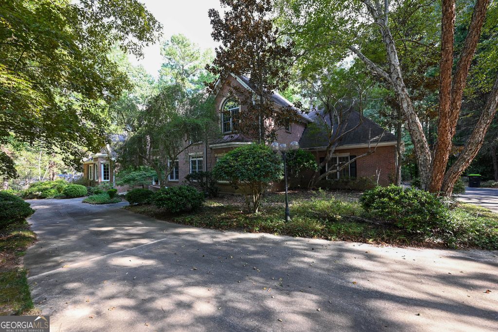 195 Oak Manor, Fayetteville, GA 30214 — exterior