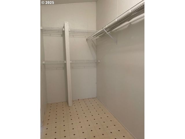 328 S STATE St, Sutherlin, OR 97479