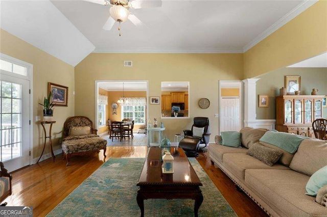 21 Prestwick Loop NW, Cartersville, GA 30120