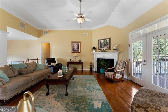 21 Prestwick Loop NW, Cartersville, GA 30120