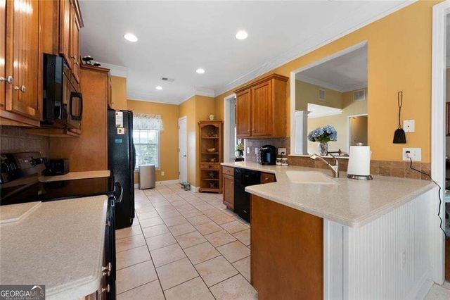21 Prestwick Loop NW, Cartersville, GA 30120