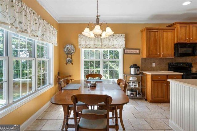 21 Prestwick Loop NW, Cartersville, GA 30120