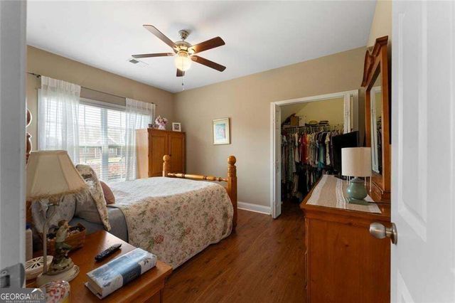 21 Prestwick Loop NW, Cartersville, GA 30120