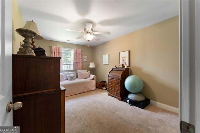 21 Prestwick Loop NW, Cartersville, GA 30120