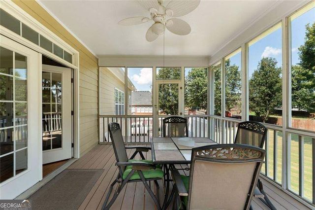 21 Prestwick Loop NW, Cartersville, GA 30120