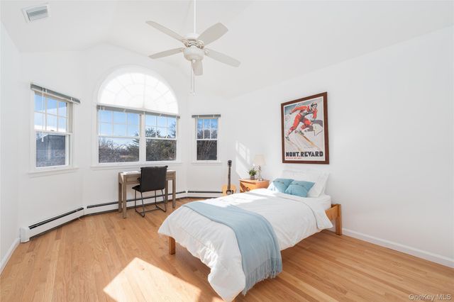 15 Kingfish Court, Riverhead, NY 11901