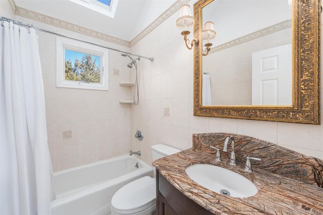 15 Kingfish Court, Riverhead, NY 11901