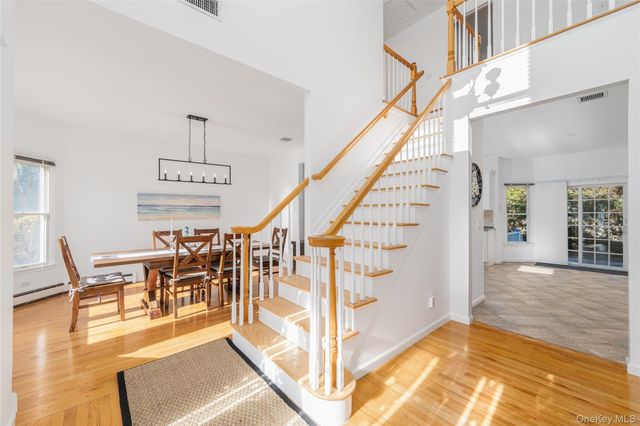 15 Kingfish Court, Riverhead, NY 11901