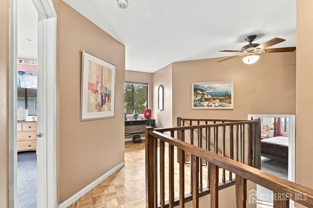 18 Oxford Lane, Middletown, NJ 07748