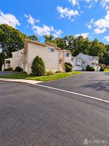 18 Oxford Lane, Middletown, NJ 07748