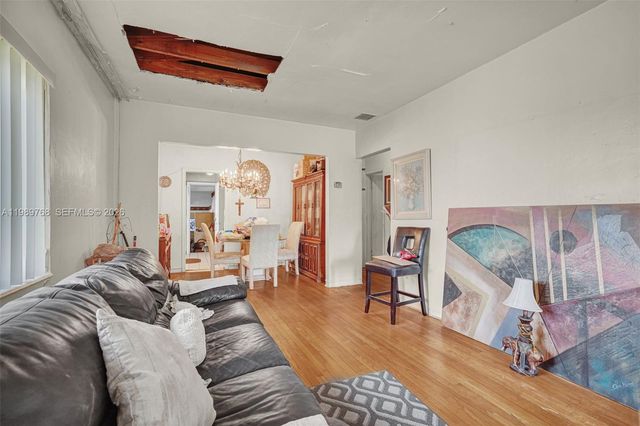 1451 NW 43rd St, Miami, FL 33142