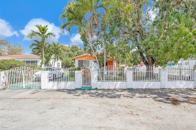 1451 NW 43rd St, Miami, FL 33142