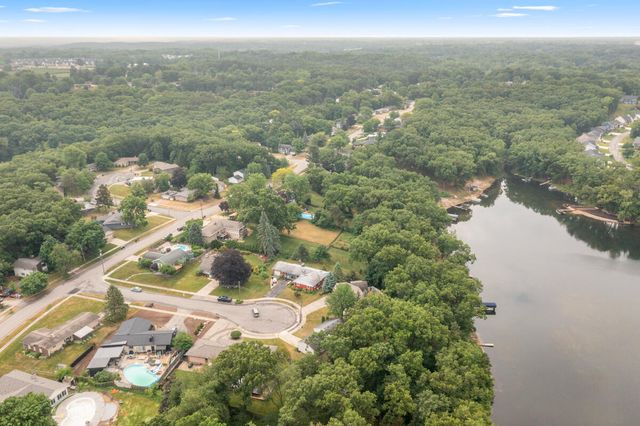2647 Manitoba Court, Grand Rapids, MI 49525