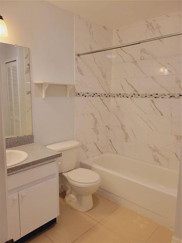 9209 SEMINOLE BOULEVARD 42, Seminole, FL 33772