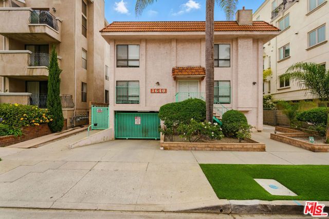 1640 S Bentley Avenue 2, Los Angeles, CA 90025