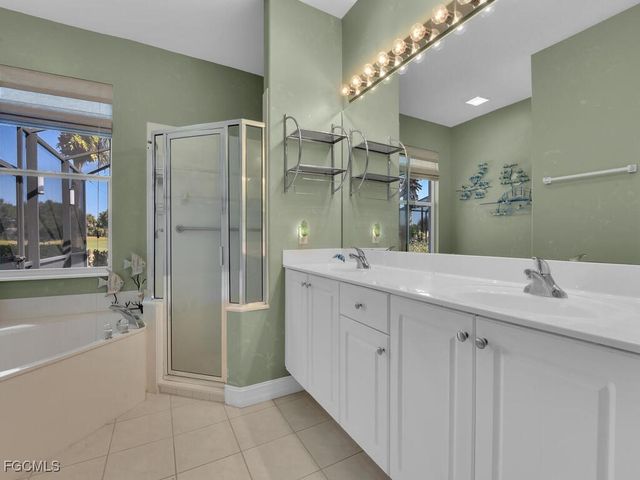 11268 Callaway Greens DR, Fort Myers, FL 33913