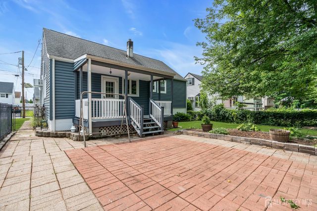 21 McGuire Street, Metuchen, NJ 08840
