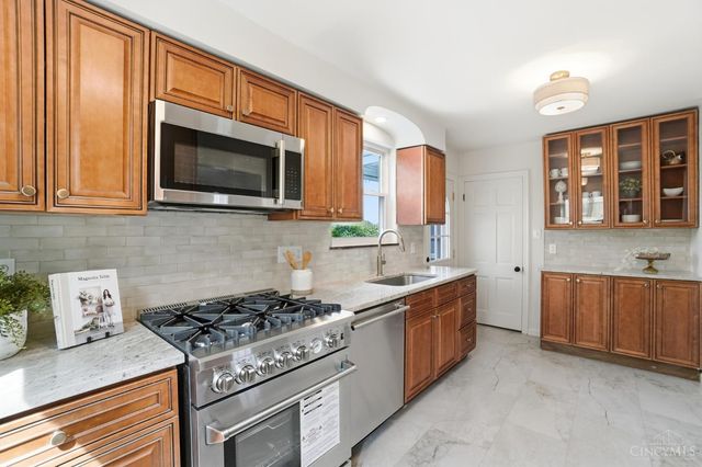 4926 Le Blond Avenue, Cincinnati, OH 45208