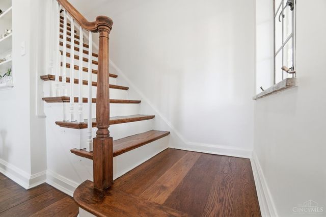 4926 Le Blond Avenue, Cincinnati, OH 45208