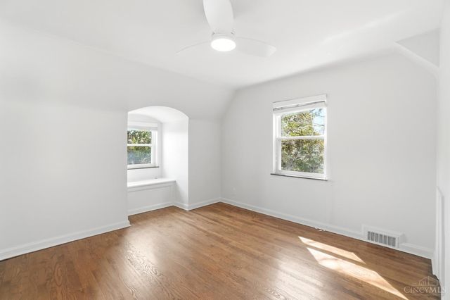 4926 Le Blond Avenue, Cincinnati, OH 45208