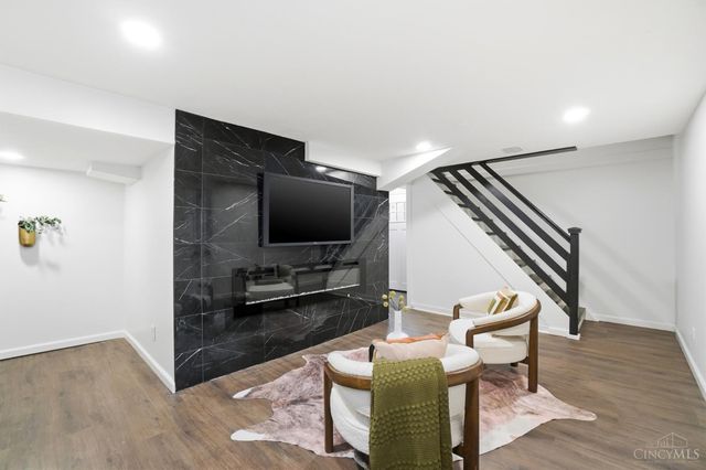 4926 Le Blond Avenue, Cincinnati, OH 45208