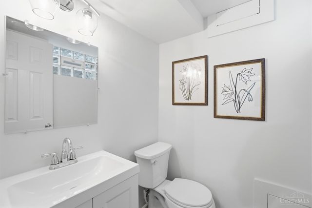 4926 Le Blond Avenue, Cincinnati, OH 45208