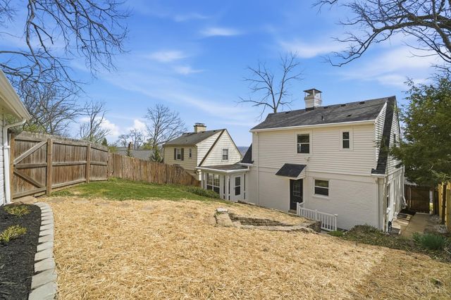 4926 Le Blond Avenue, Cincinnati, OH 45208