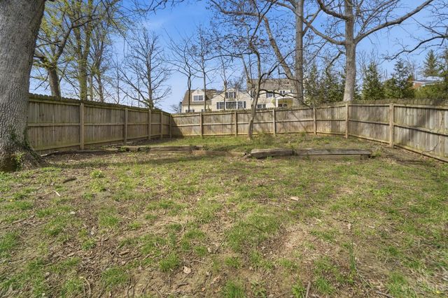 4926 Le Blond Avenue, Cincinnati, OH 45208