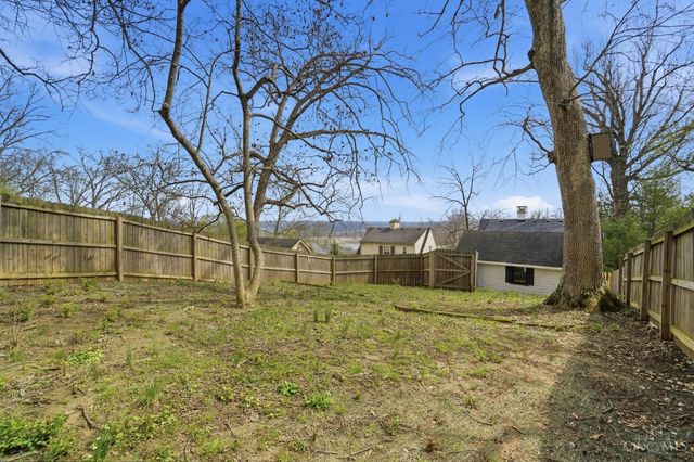 4926 Le Blond Avenue, Cincinnati, OH 45208