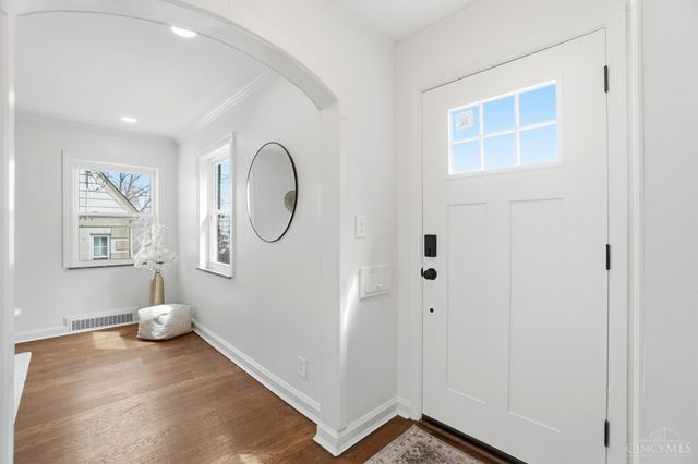 4926 Le Blond Avenue, Cincinnati, OH 45208