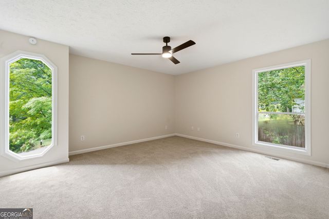 585 Rivercrest Drive, Woodstock, GA 30188