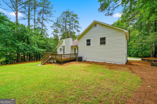 585 Rivercrest Drive, Woodstock, GA 30188