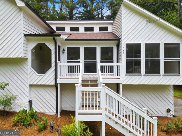 585 Rivercrest Drive, Woodstock, GA 30188