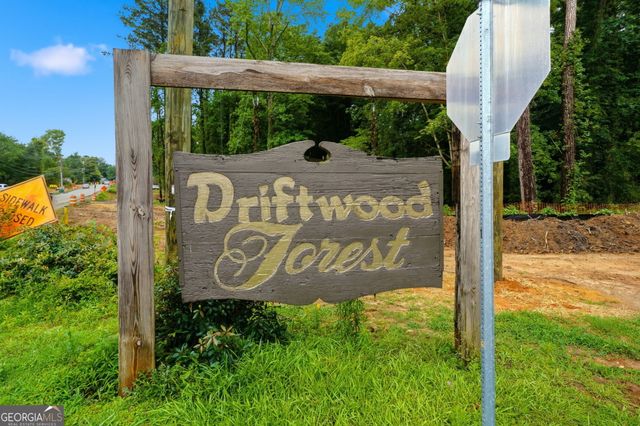 585 Rivercrest Drive, Woodstock, GA 30188