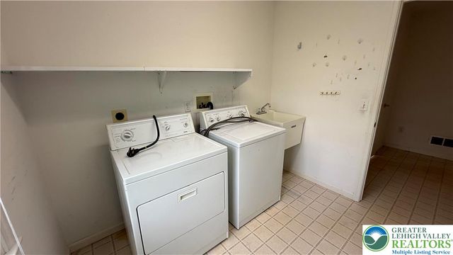 5119 Stahley Drive, Whitehall Twp, PA 18078