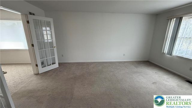 5119 Stahley Drive, Whitehall Twp, PA 18078
