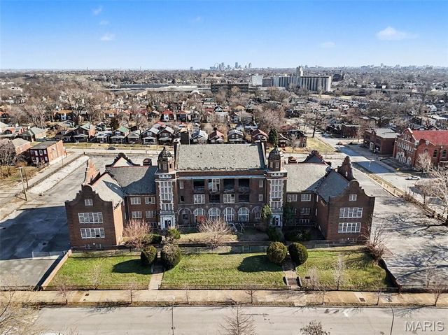 5316 Ruskin Avenue, St Louis, MO 63115