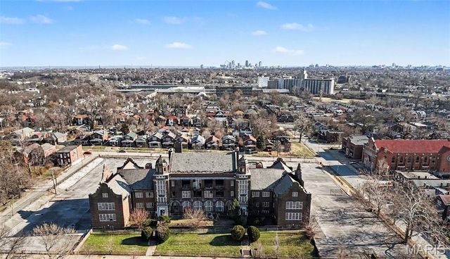 5316 Ruskin Avenue, St Louis, MO 63115