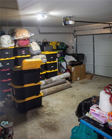 993 Crossing Drive, Bryan, TX 77803