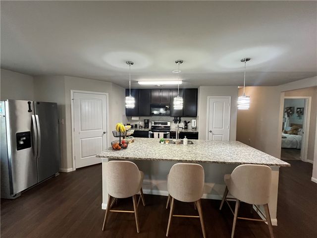 993 Crossing Drive, Bryan, TX 77803