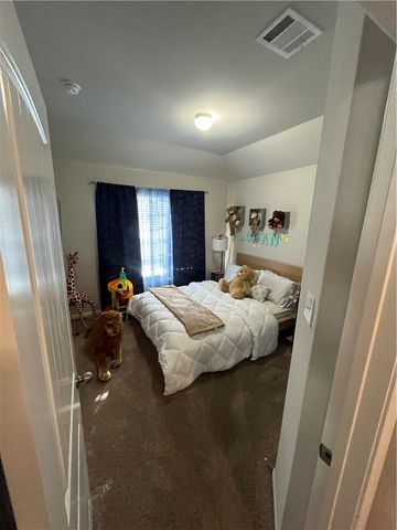 993 Crossing Drive, Bryan, TX 77803