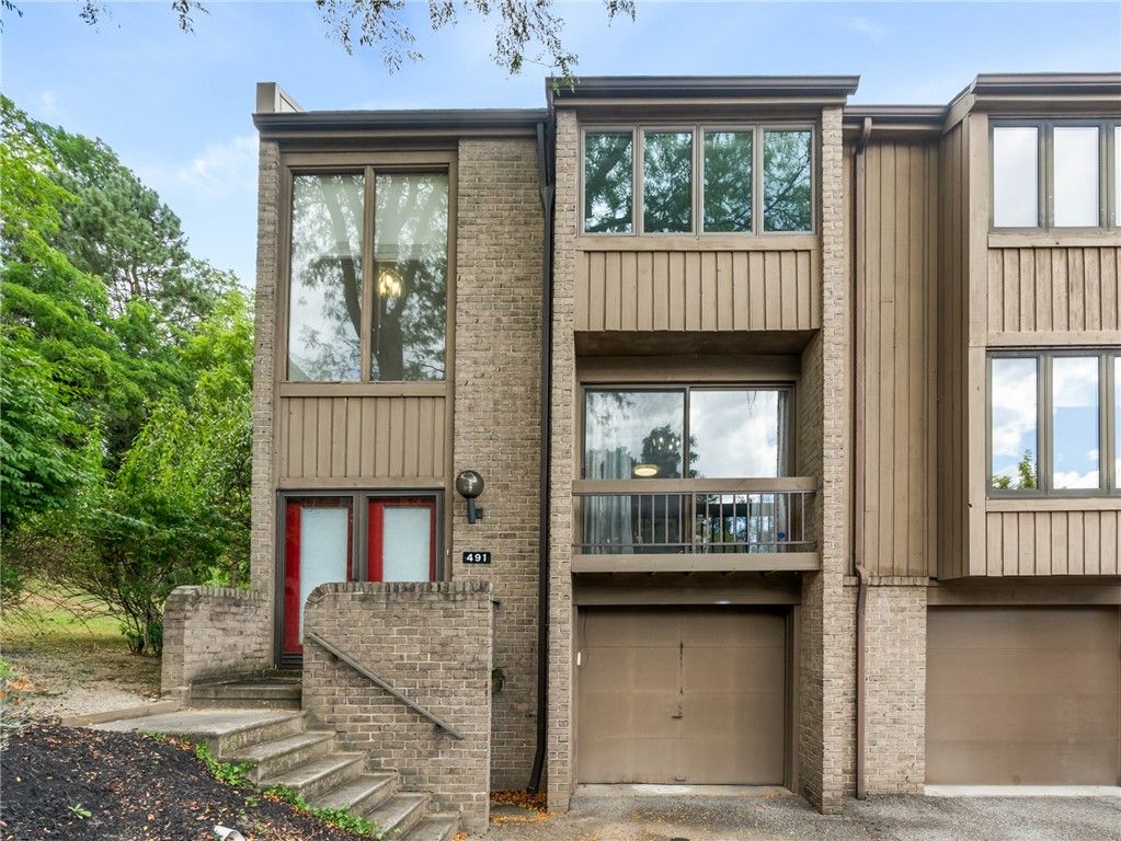 491 Cherry Ct, Ross Twp, PA 15237